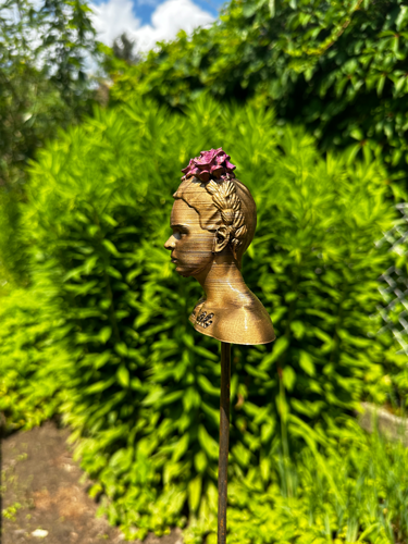 Gartenstecker > Frida Kahlo < Gold